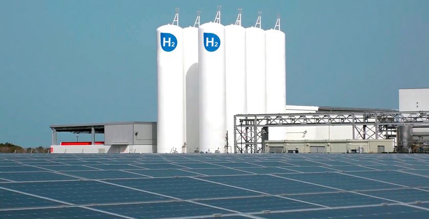 Solar-powered hydrogen production plant