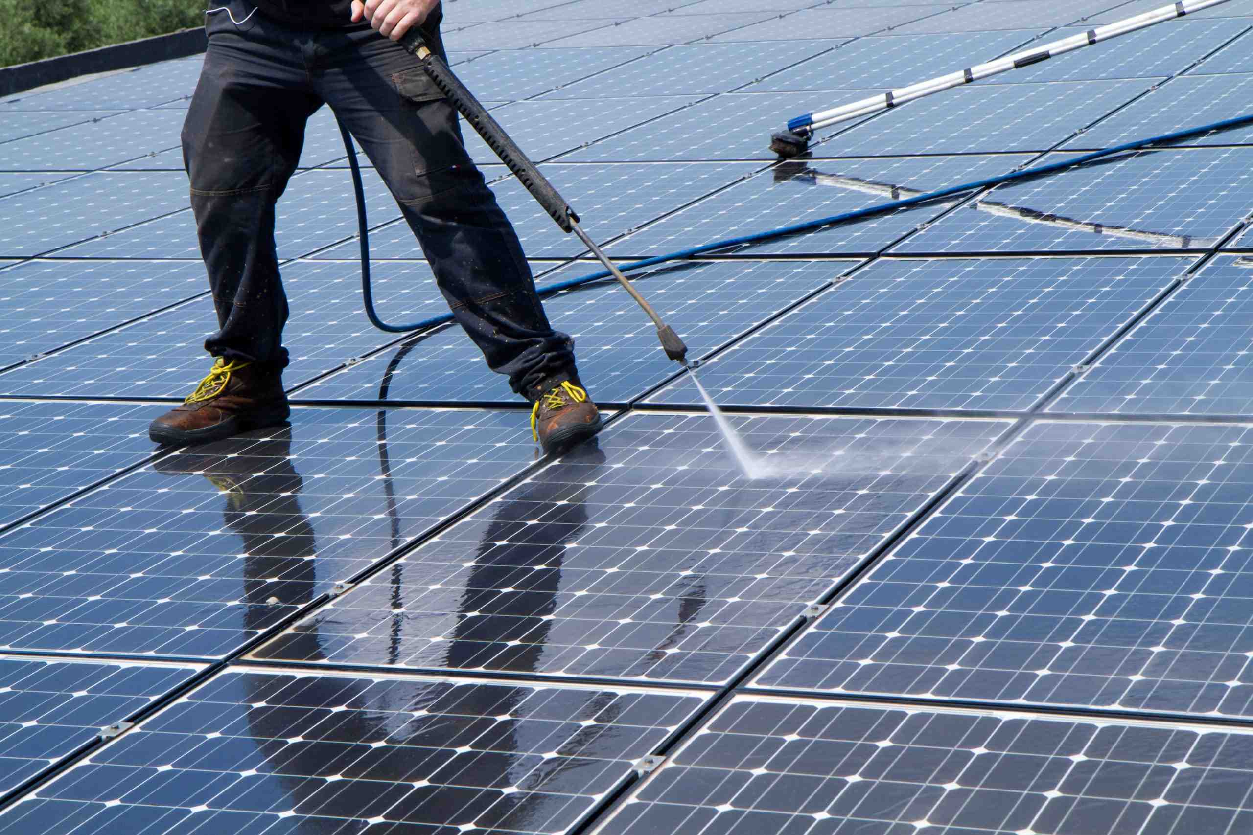 Eco-friendly nanotechnology applied to clean energy systems