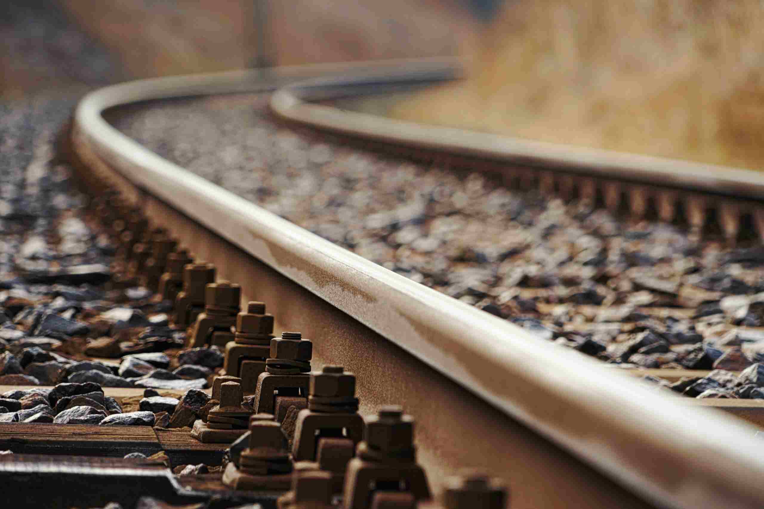 Automated battery chargers for railway DMUs